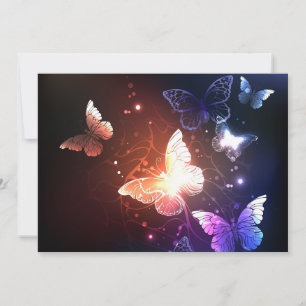 Reserve A Data Borboletas noturnas brilhantes