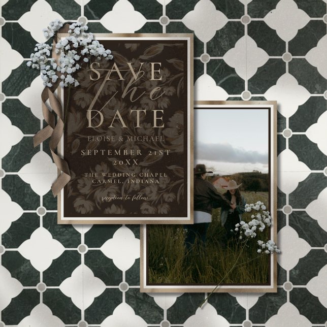 Reserve A Data Casamento com Foto de Padrão Botânico Marrom Rústi (Announce your big day in a sophisticated style with this Rustic Brown Botanical Save the Date!)