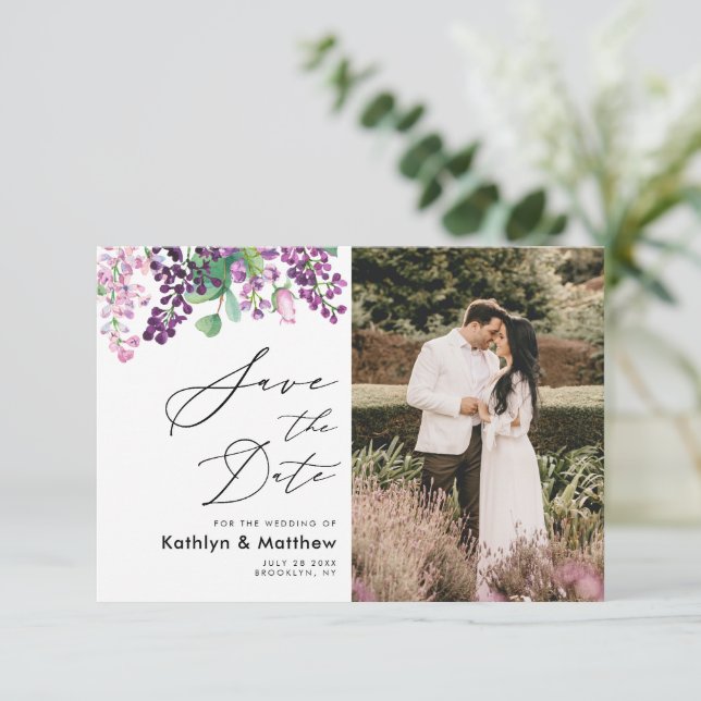 Reserve A Data Casamento com Foto de Rótulo de Água Floral Roxa (Em pé/Frente)