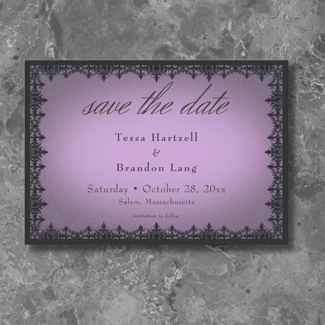 Reserve A Data Casamento com púrpura da fronteira gótica vitorian (Victorian Gothic Iron Border Purple Wedding Save The Date)