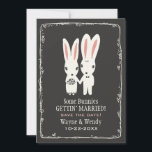 Reserve A Data Casamento de coelhos bonitos Salve a Cinza<br><div class="desc">Coelhos brancos adoráveis com noiva de orelhas cor-de-rosa comprida e noiva de mãos dadas. É divertido guardar o anúncio da data para que em breve seja o Sr. e a Sra. Personalizar este convite original de casamento com o nome do casal feliz e a data do casamento. Escolha entre vários...</div>