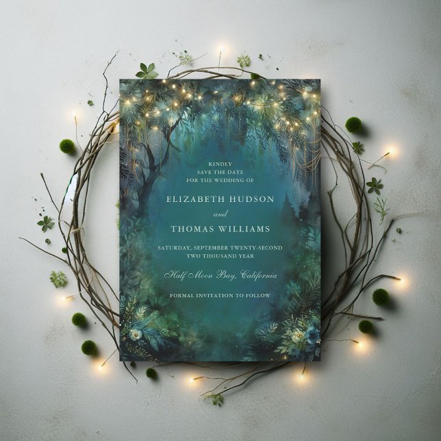 Reserve A Data Casamento de Florestas de Luz Látea e Madeira (enchanted forest woodland wedding save the date card emerald gold magic fairy tale)