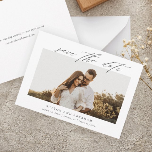 Reserve A Data Casamento de Foto com Letra Elegante  (Elegant script calligraphy photo wedding save the date announcement cards.)