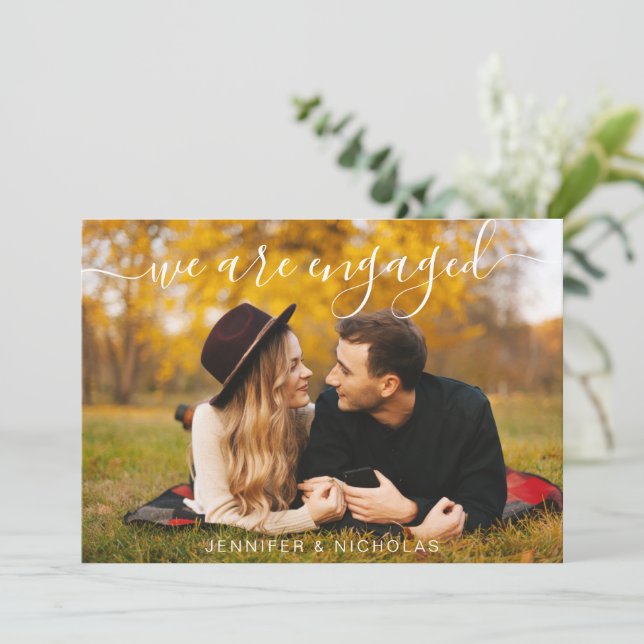 Reserve A Data Casamento de Foto de Letra Moderna  (Em pé/Frente)