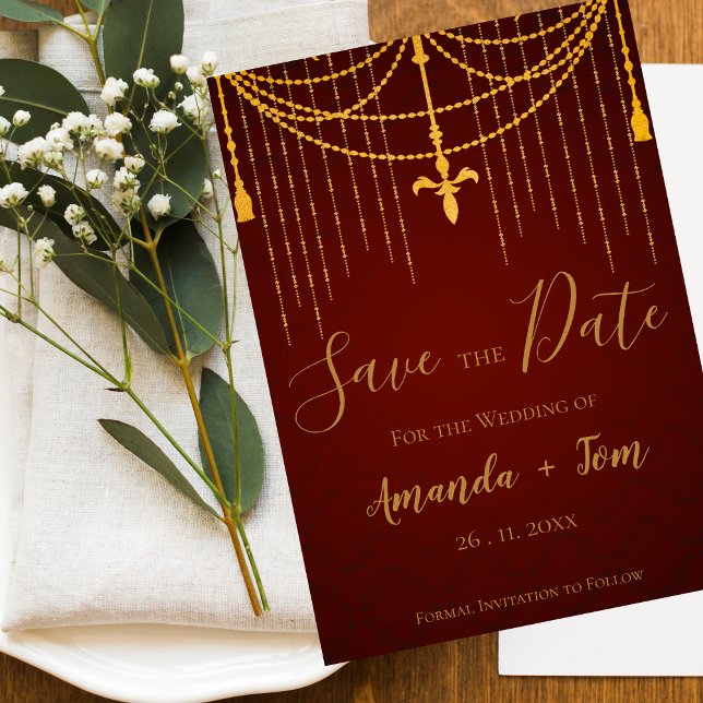 Reserve A Data Casamento de luxo Dourado e Vermelho Elegante (Elegant Red Traditional Gold Twirls Luxury Wedding Save The Date)