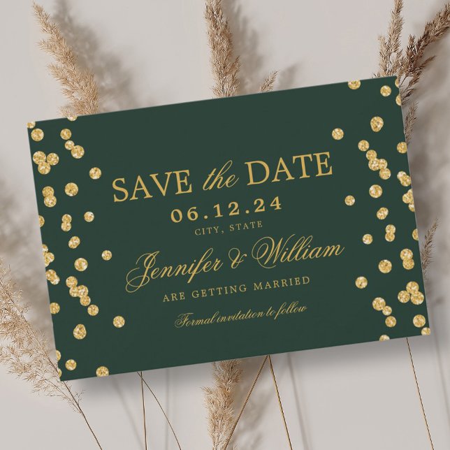 Reserve A Data Casamento de Script Elegante Confetti Emerald Gree (Elegant Script Wedding Gold Confetti Emerald Green Save The Date)