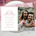 Reserve A Data Casamento do Monograma de Foto Elegante<br><div class="desc">Anuncie sua data de casamento com este casamento impressionante, salve o cartão de data com duas seções na frente, ao fino monograma botânico desenhado à esquerda, contendo elegantemente as iniciais de casais em tons de burgundy com seus nomes, data de casamento e detalhes de localização e à direita com a...</div>