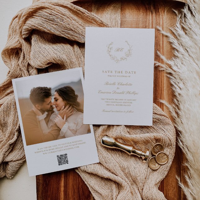 Reserve A Data Casamento Dourado monograma QR Código Elegante (Criador carregado)