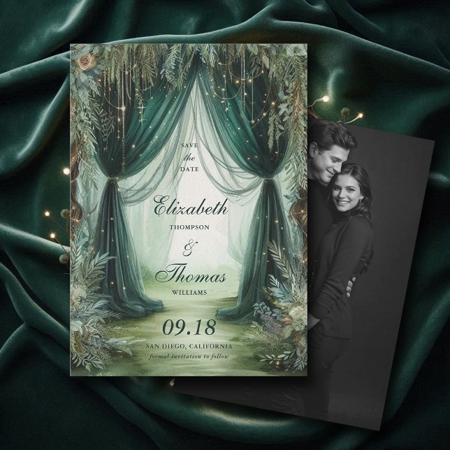 Reserve A Data Casamento Fotográfico de Caligrafia de Floresta En (enchanted forest woodland wedding save the date calligraphy fairy tale elegant moody emerald green)