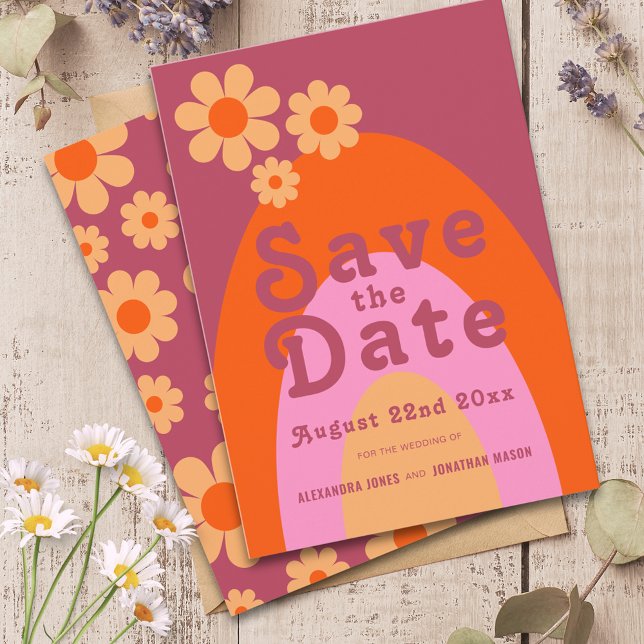 Reserve A Data Casamento Retro Moderno (Retro daisy arch pink and orange groovy typography wedding save the date)