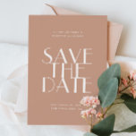 Reserve A Data Casamento Romântico Warm Blush | Foto Moderna & QR<br><div class="desc">Este cartão moderno de "save the date" combina uma tipografia limpa e minimalista com um fundo rosa suave para um visual que parece romântico, mas ainda contemporâneo. É uma escolha ideal para casais que desejam algo quente e convidativo - sem ser muito doce. O verso do cartão apresenta espaço para...</div>