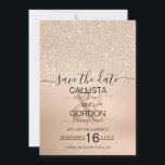 Reserve A Data Champagne Chic Metalizado Glitter Casamento<br><div class="desc">O cartão de aviso prévio de casamento elegante, glamoroso e moderno é perfeito para o casal engajado contemporâneo e sofisticado. Ele apresenta um gradiente ombre glitter cintilante dourado champanhe impresso falso sobre um fundo metálico dourado champanhe escovado. O verso exibe o mesmo glitter e metal escovado. Este design chic, luxuoso...</div>