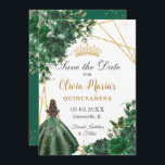 Reserve A Data Chic Emerald Green Flowers Princesa Quinceañera<br><div class="desc">Personalize este bonito e esmeraldo floral Quinceañera / 16 anos de idade doce, salve a data fácil e rapidamente. Basta clicar no botão personalizar para editar os textos, alterar as fontes e as cores das fontes. Apresentando uma garota vestida com um belo vestido verde esmeralda, flores verdes esmeraldas e borboletas....</div>