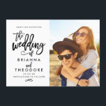 Reserve A Data Chic Hand Lettered Save The Date Photo<br><div class="desc">Esta elegante e moderna foto salva o cartão de data apresenta uma bela fonte de pincel em preto. Visite o compro para ver o resto da coleção da suíte de Tipografia Chic.</div>