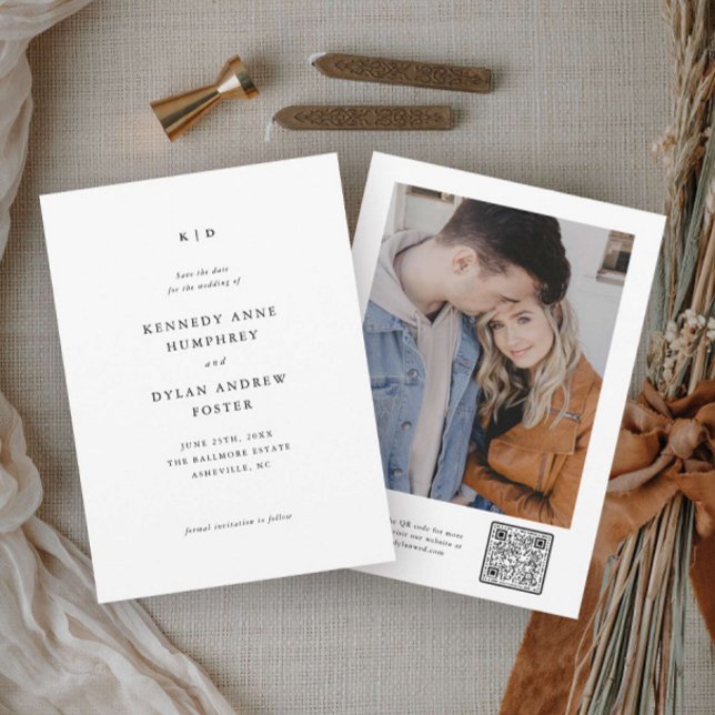 Reserve A Data Código QR de casamento simples preto e branco eleg (Simple minimalist black and white photo wedding save the date with QR code.)