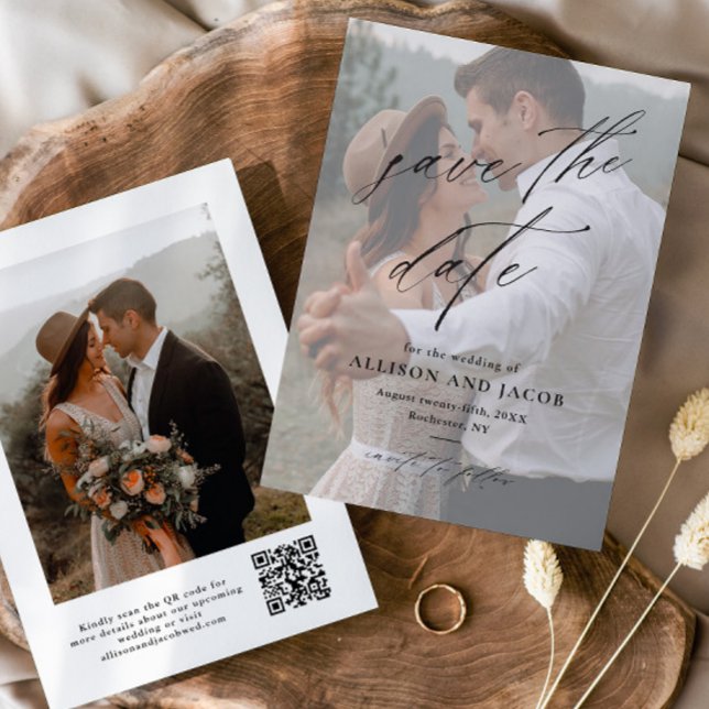 Reserve A Data Código QR de Letra Elegante Foto de Casamento  (Elegant handwritten script 2 photo wedding QR code save the date cards.)