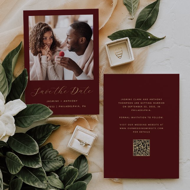 Reserve A Data Código QR do Script Dourado Vermelho de Fotografia (Criador carregado)