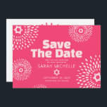 Reserve A Data Coral Rosa Bat Mitzvah Bold Starburst Legal Modern<br><div class="desc">Certifique-se de que todos os seus amigos e parentes serão capazes de celebrar o marco da sua filha Bat Mitzvah! Enviar este cartão de anúncio "Salvar a Data" personalizado, retrato de boho. Estrelas de flores cor-de-rosa brancas e esbranquiçadas com Estrelas de David, assim como uma ousada tipografia serifônica roxa e...</div>
