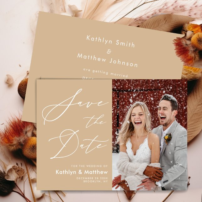 Reserve A Data Dusty Beige Elegant Script Modern Photo Wedding (Criador carregado)