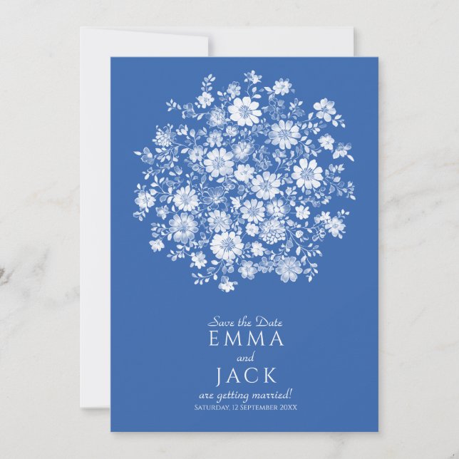 Reserve A Data Dusty Blue Floral Bouquet Save the Date Card (Frente)