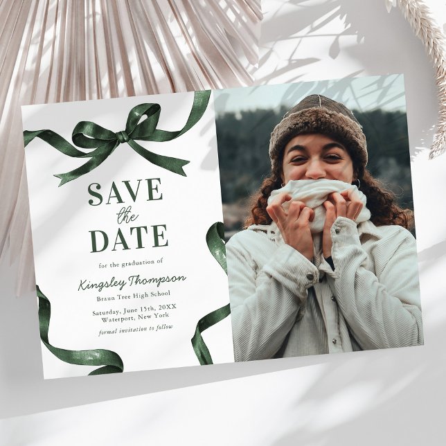 Reserve A Data Elegant Green Bow Graduation Save the Date (Criador carregado)