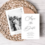 Reserve A Data Elegante Foto de Rótulo no Verso, Pequeno Casament<br><div class="desc">Este cartão de anúncio de Save the Date apresenta um título com letra elegante e o seu texto personalizado, com uma foto no verso. Use o modelo para adicionar a sua informação. As cores e o filtro de foto (preto e branco ou cor) podem ser alterados usando a Ferramenta de...</div>