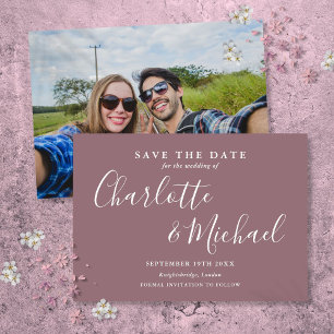 Reserve A Data Elegante Fotografia com Assinatura em Script Roxo