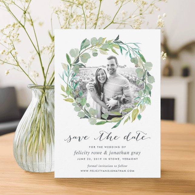 Reserve A Data Eucalyptus Wreath Photo Save the Date Card (Criador carregado)
