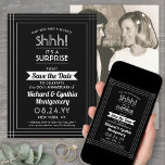 Reserve A Data Festa de Aniversário Surpresa com 1 Foto Preto e B<br><div class="desc">Você consegue guardar um segredo? Convide familiares e amigos para uma festa de aniversário surpresa elegante e emocionante com convites personalizados em preto e branco "save the date". A imagem e toda a redação deste modelo são simples de personalizar, incluindo a mensagem que diz "Shhh! É uma SURPRESA". O design...</div>