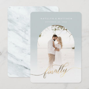 Reserve A Data Finalmente Gold Script Eucalipto Arco Foto Emoldur