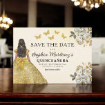 Reserve A Data Floral Dourado Salve a Data Aniversário Quinceaner<br><div class="desc">Anuncie seu dia especial com o cartão Floral Dourado Salve a Data Quinceañera. Este elegante design apresenta sotaques florais de ouro luxuosos que exaltam sofisticação e charme. Perfeito para dar o tom para a sua próxima quinceañera, esta salva a data combina um toque de beleza real com elegância eterno. Os...</div>