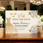 Reserve A Data Floral Dourado Salve a Data Aniversário Quinceaner<br><div class="desc">Anuncie seu dia especial com o cartão Floral Dourado Salve a Data Quinceañera. Este elegante design apresenta sotaques florais de ouro luxuosos que exaltam sofisticação e charme. Perfeito para dar o tom para a sua próxima quinceañera, esta salva a data combina um toque de beleza real com elegância eterno. Os...</div>