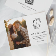 Foto de casamento em preto e branco com monograma 