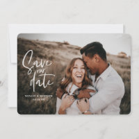 Foto de casamento geométrica e de script