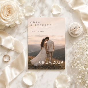 Reserve A Data Foto de casamento romântico de pôr do sol na monta