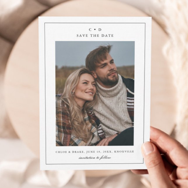 Reserve A Data Foto de casamento simples em preto e branco (Simple Monogram 3 Photo Wedding Save the Date.)