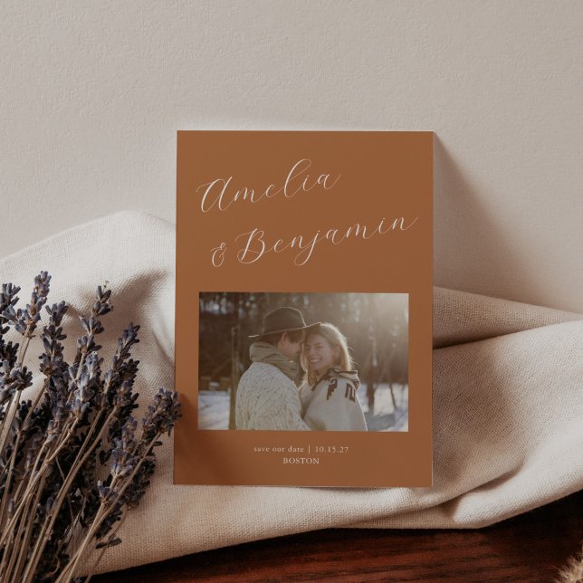 Reserve A Data Foto de Terracotta de Script Elegante Moderno Mini (Criador carregado)