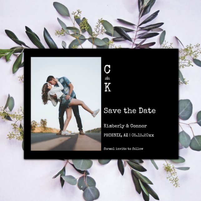 Reserve A Data Foto do Monograma Minimalista Preto (Black Minimalist Monogram Photo Save the Date)