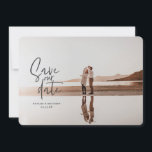 Reserve A Data Foto geométrica floral de casamento fotográfico<br><div class="desc">Foto geométrica floral de casamento fotográfico para salvar a data. Em roxos, rosas, marrons e verde. Interpretação moderna de casamento rústico com caligrafia manuscrita.</div>