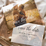Reserve A Data Foto Moderna Salva a Data Manuscrita<br><div class="desc">Casamento manuscrito Salve os Cartões de Data que têm uma foto na frente e atrás. Os cartões Save the Date Fall, Autumn, Winter, Primavera ou Summer contêm uma tipografia moderna escrita cursiva escrita escrita escrita escrita escrita escrita escrita escrita com corações que são elegantes, simples e modernos para usar depois...</div>