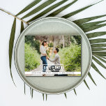 Reserve A Data Foto Simples Casamento Moderno Salve A Data<br><div class="desc">Nossa data de salvamento apresenta um layout simples e moderno que destaca sua foto escolhida, permitindo que seu amor e alegria se tornem palcos centrais. O design minimalista garante que seu anúncio seja na moda e eterno. A frente é personalizada com seus detalhes e você pode adicionar um segundo na...</div>