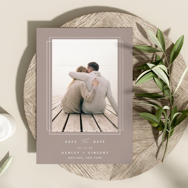 Reserve A Data Geometric Frame | Vertical Photo (Criador carregado)