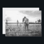 Reserve A Data Mensagem Moderna | Salve a Data da Foto<br><div class="desc">Este simples e minimalista cartão de salva a data de casamento apresenta sua própria foto pessoal com texto branco elegante. O verso apresenta um design glamoroso em rosa bege.</div>