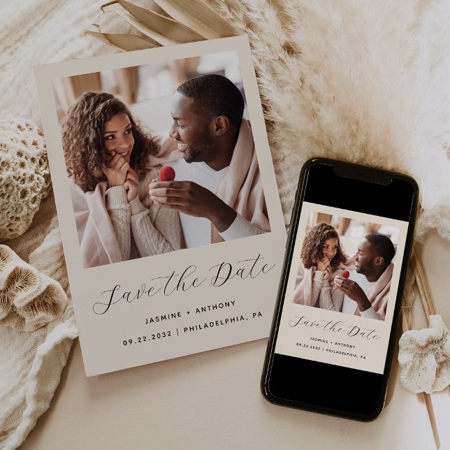 Reserve A Data Minimalista Script Beige Uma Foto (Criador carregado)