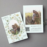 Reserve A Data Moldura de Flor Selvagem 2 Foto Casamento QR Code<br><div class="desc">Este elegante casamento salve a data do convite contém lindas flores silvestres pintadas manualmente em rosa,  amarelo e verde como um quadro oval com uma foto. Para uma personalização mais avançada deste design,  clique no BOTÃO FERRAMENTA DESIGN AZUL acima! Itens correspondentes também estão disponíveis.</div>