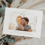 Reserve A Data Orçamento Ouro Moderno Script de Caligrafia Foto<br><div class="desc">Este moderno save the date apresenta um lindo estilo de caligrafia e um design moderno e minimalista em folha de ouro falso.</div>