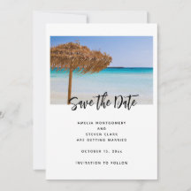 Praia Tropical Cênica com Casamento de Guarda-Chuv