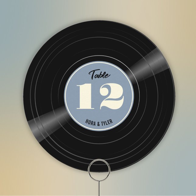 Reserve A Data Registro de vinilo personalizado Número de tabela  (Round personalized vinyl record table number with dusty blue label.)