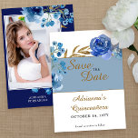 Reserve A Data Rosa Azul Real e Quinceanera Folha Dourada<br><div class="desc">Foto: Salve a data para quinceanera ou qualquer outra ocasião especial. Design floral elegante com flores de rosa de de aquarela e folhas em tons de azul e ouro. Design moderno para sua próxima doce celebração de 15. Por favor, procure na minha Coleção de Folhas de Rosa e Dourada produtos...</div>