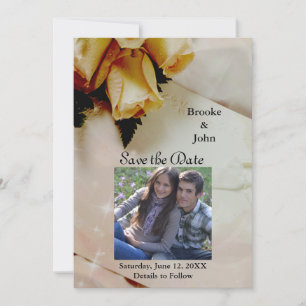 Reserve A Data Rosas Amarelas na Imagem Legante de Marfim